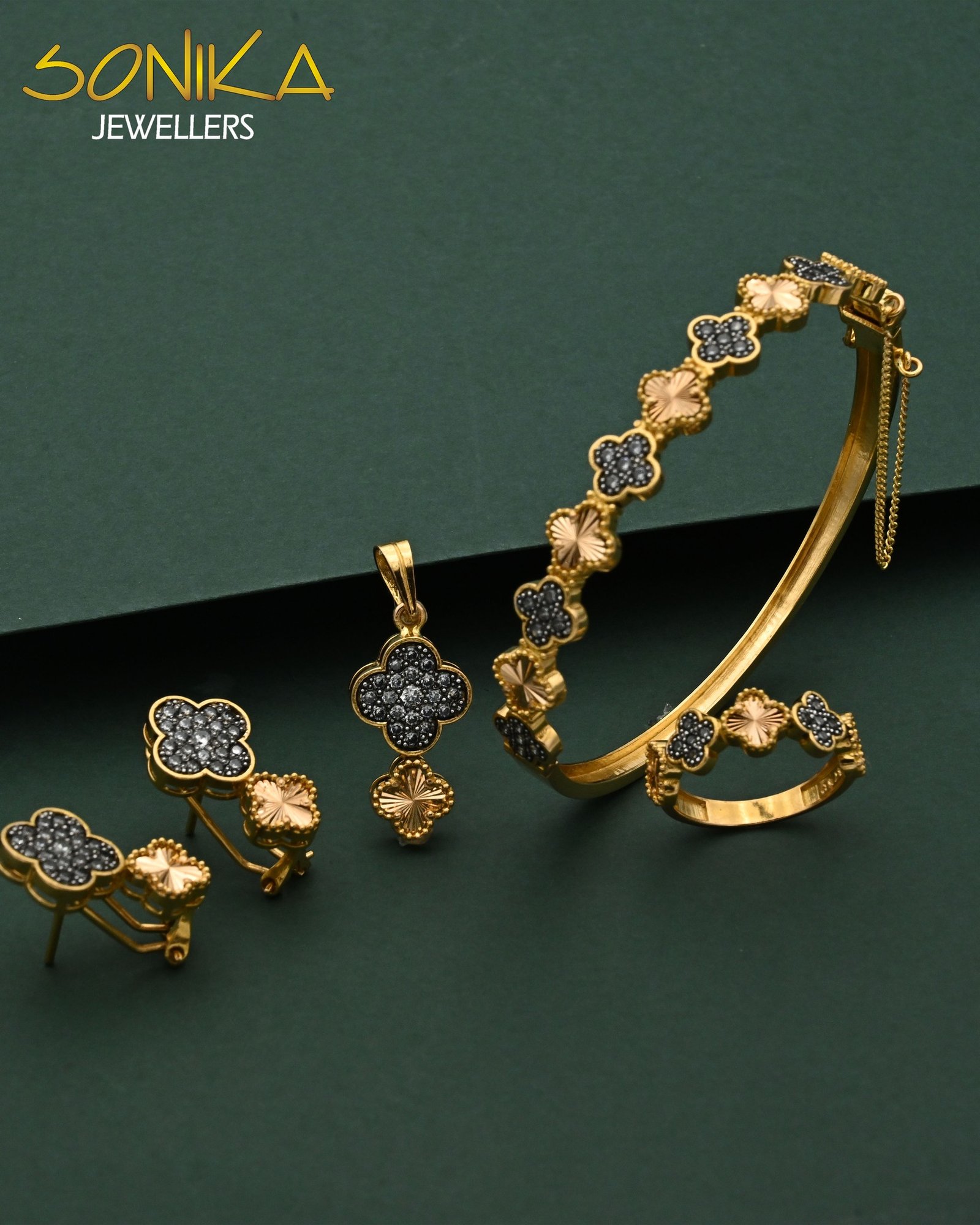 Gold Bracelet Design