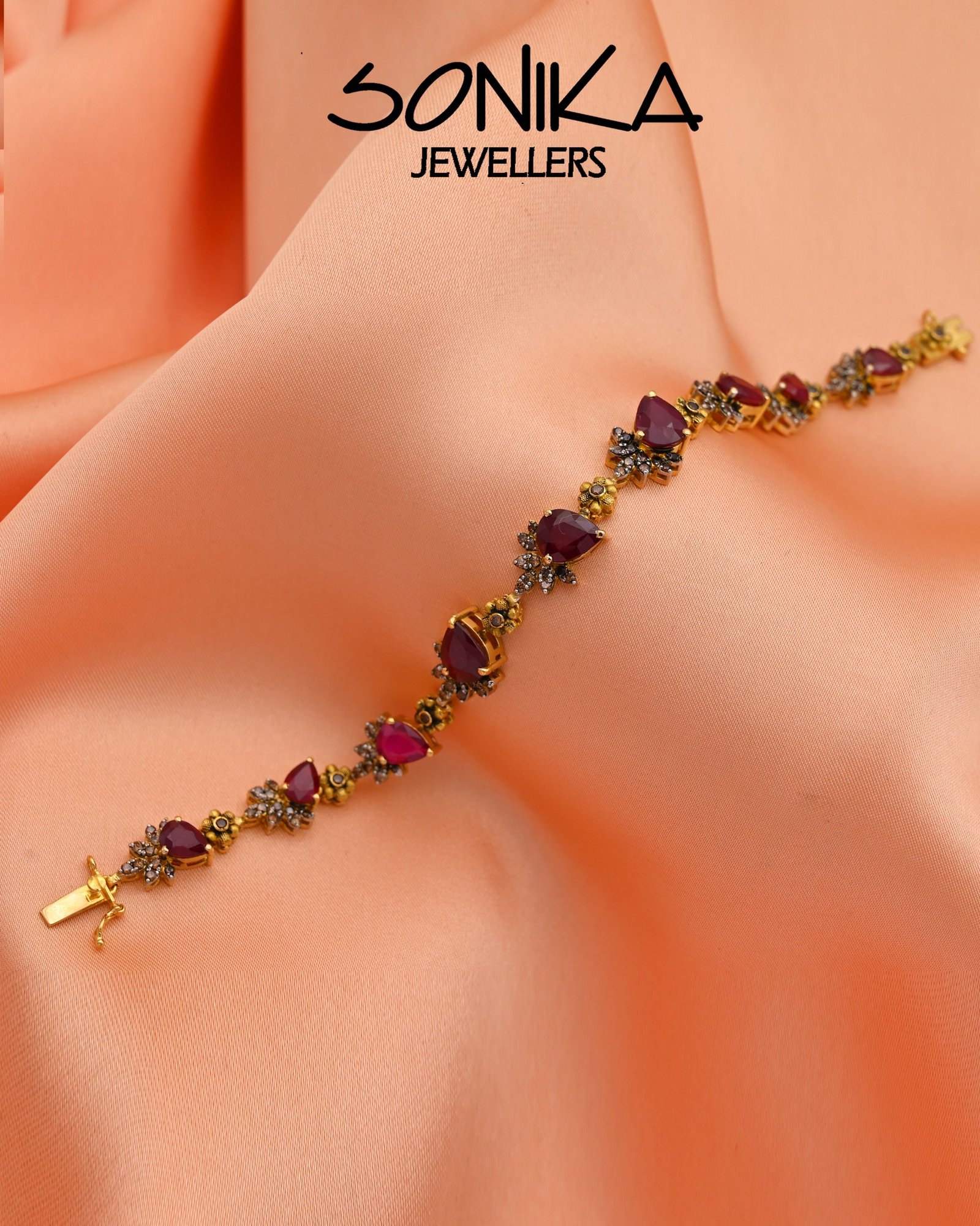 Gold Bracelet Design