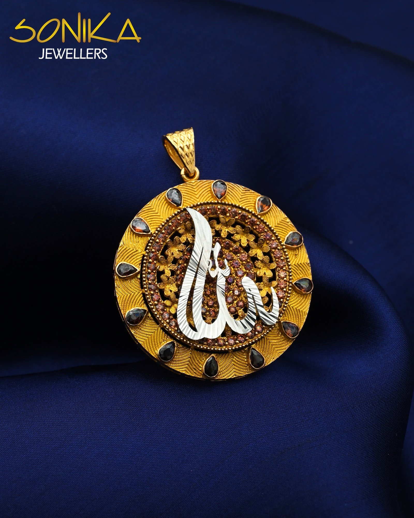Gold Pendant Design