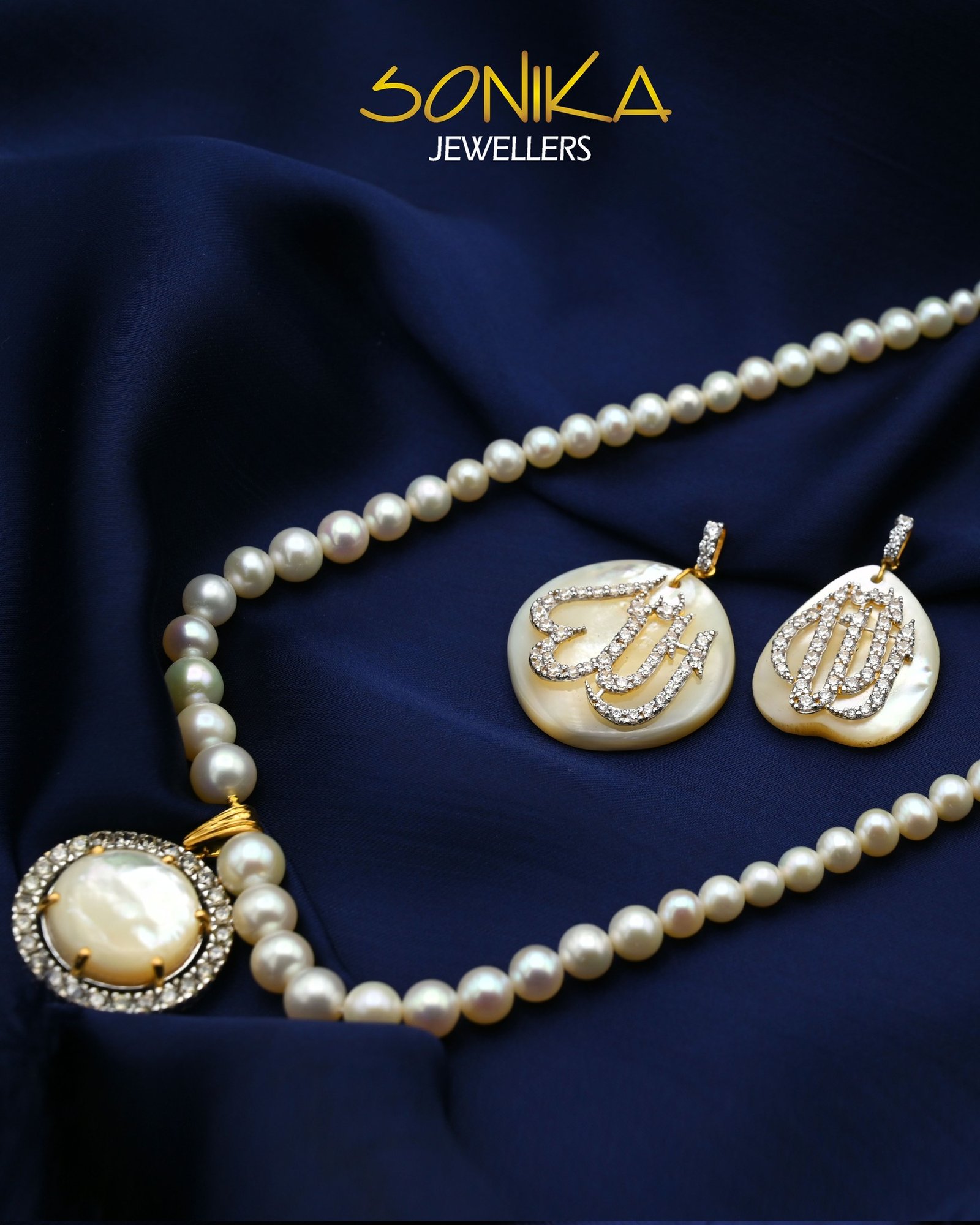 Gold Pendant Design