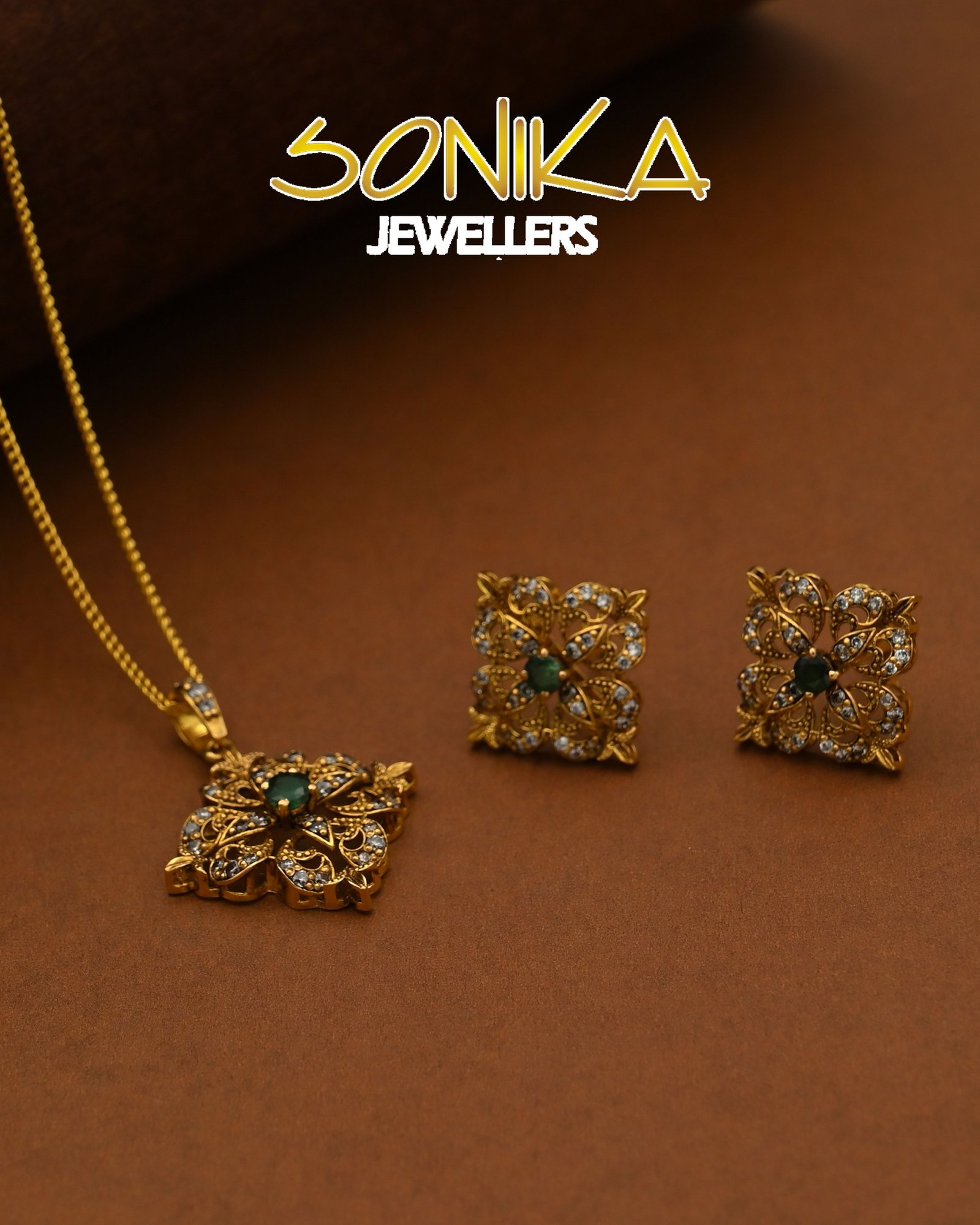 Gold Pendant Design