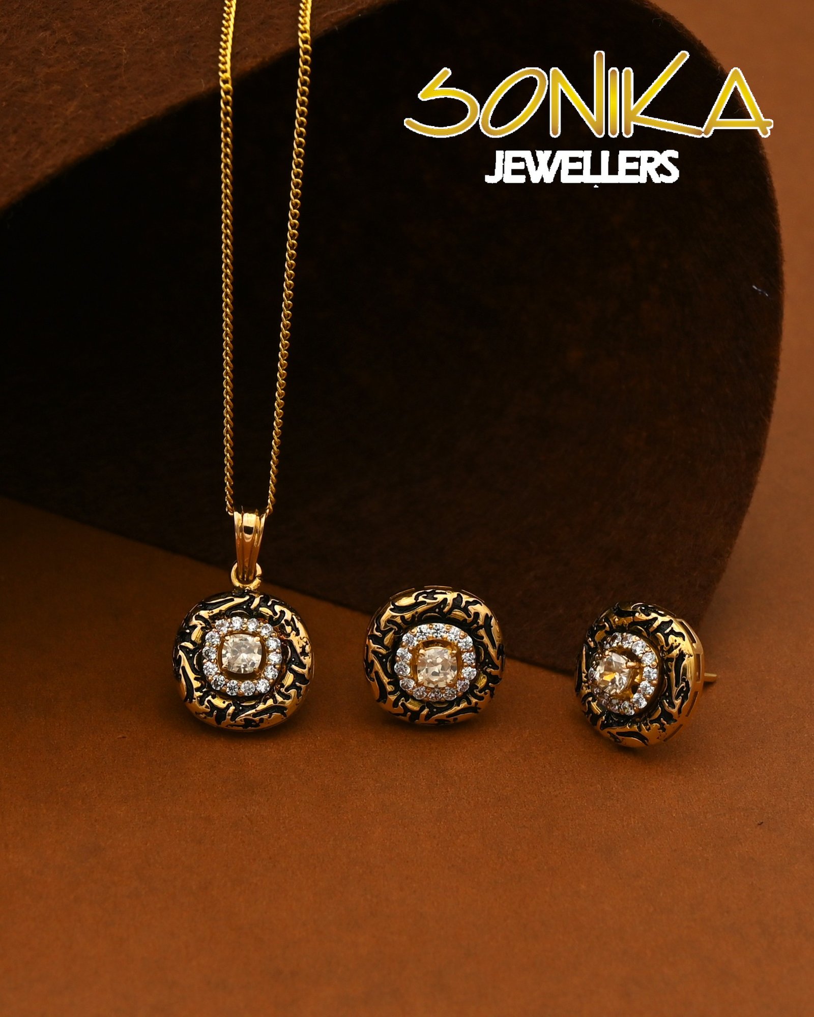 Gold Pendant Design